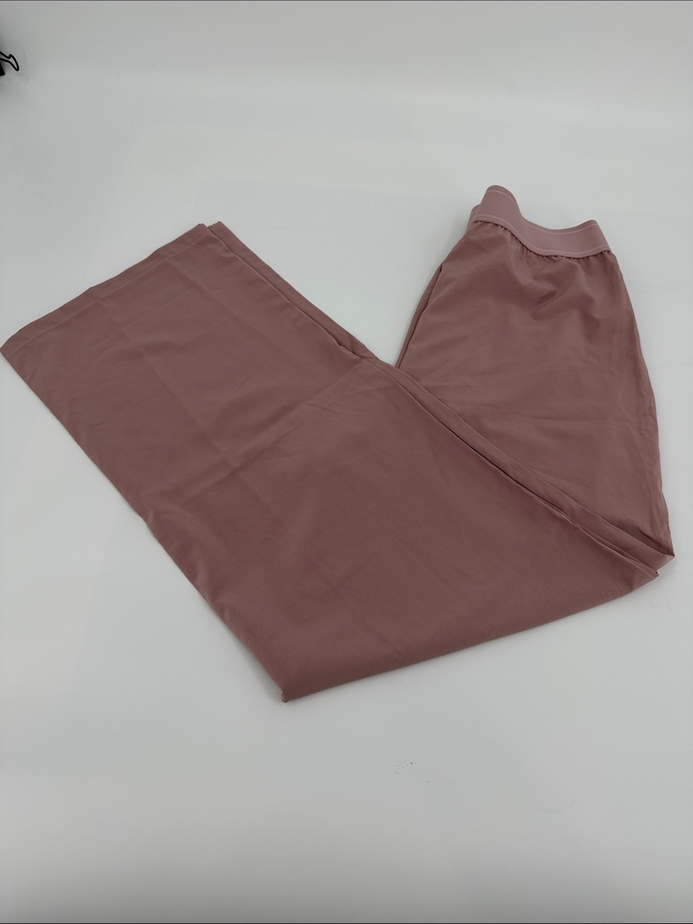 Alo Women's Wide-Leg Lounge Pants in Mauve